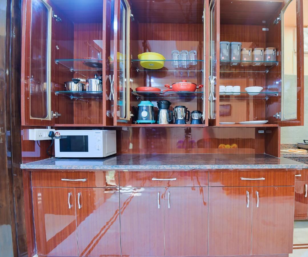 Bedchambers Medicity Serviced Apartments In Gurgáon Kültér fotó