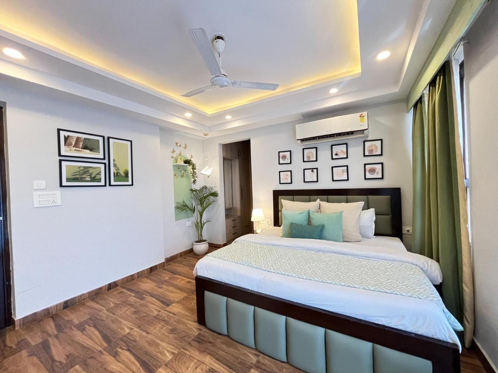 Bedchambers Medicity Serviced Apartments In Gurgáon Kültér fotó
