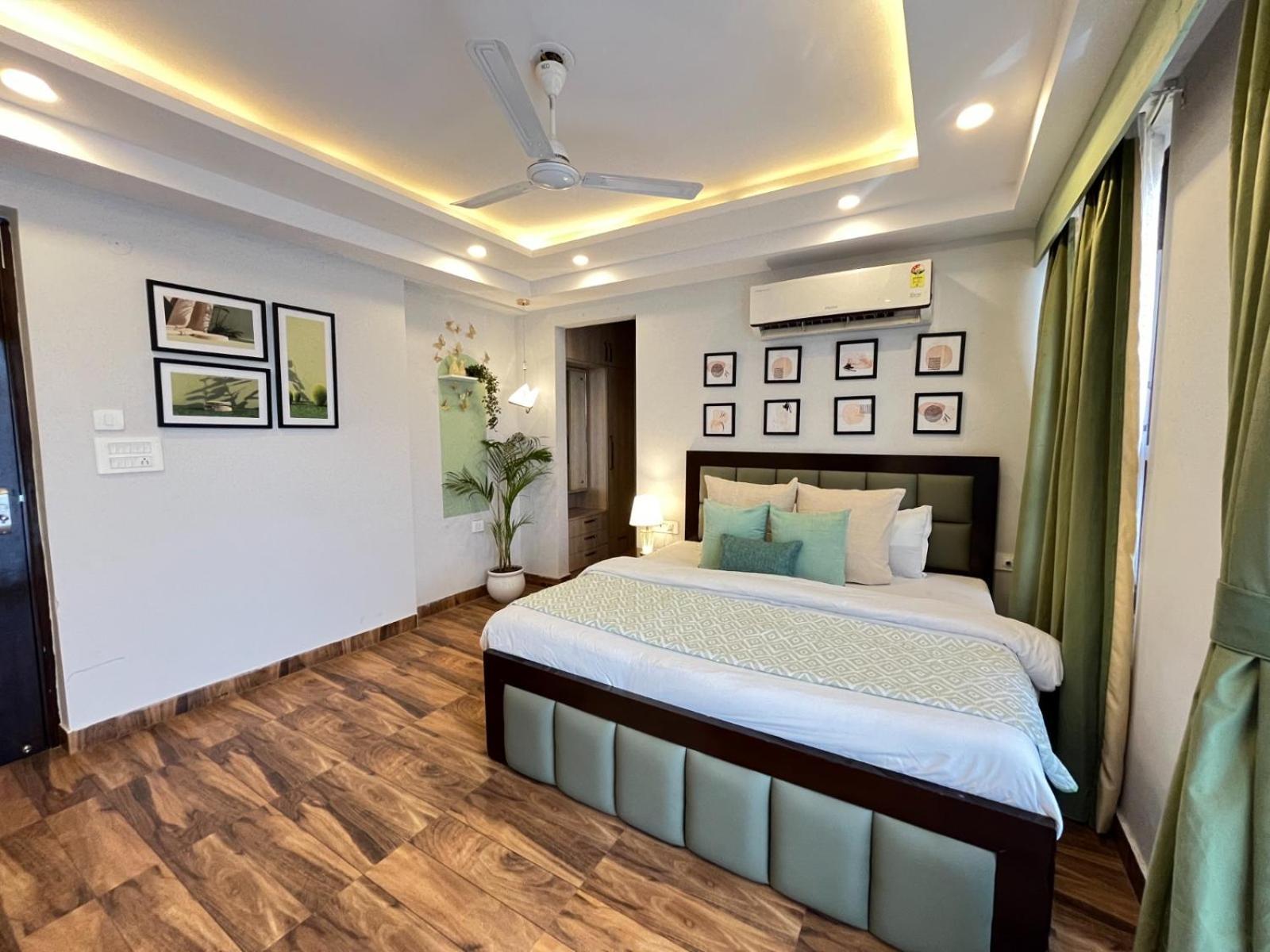 Bedchambers Medicity Serviced Apartments In Gurgáon Kültér fotó