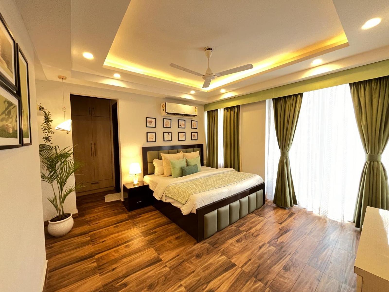 Bedchambers Medicity Serviced Apartments In Gurgáon Kültér fotó